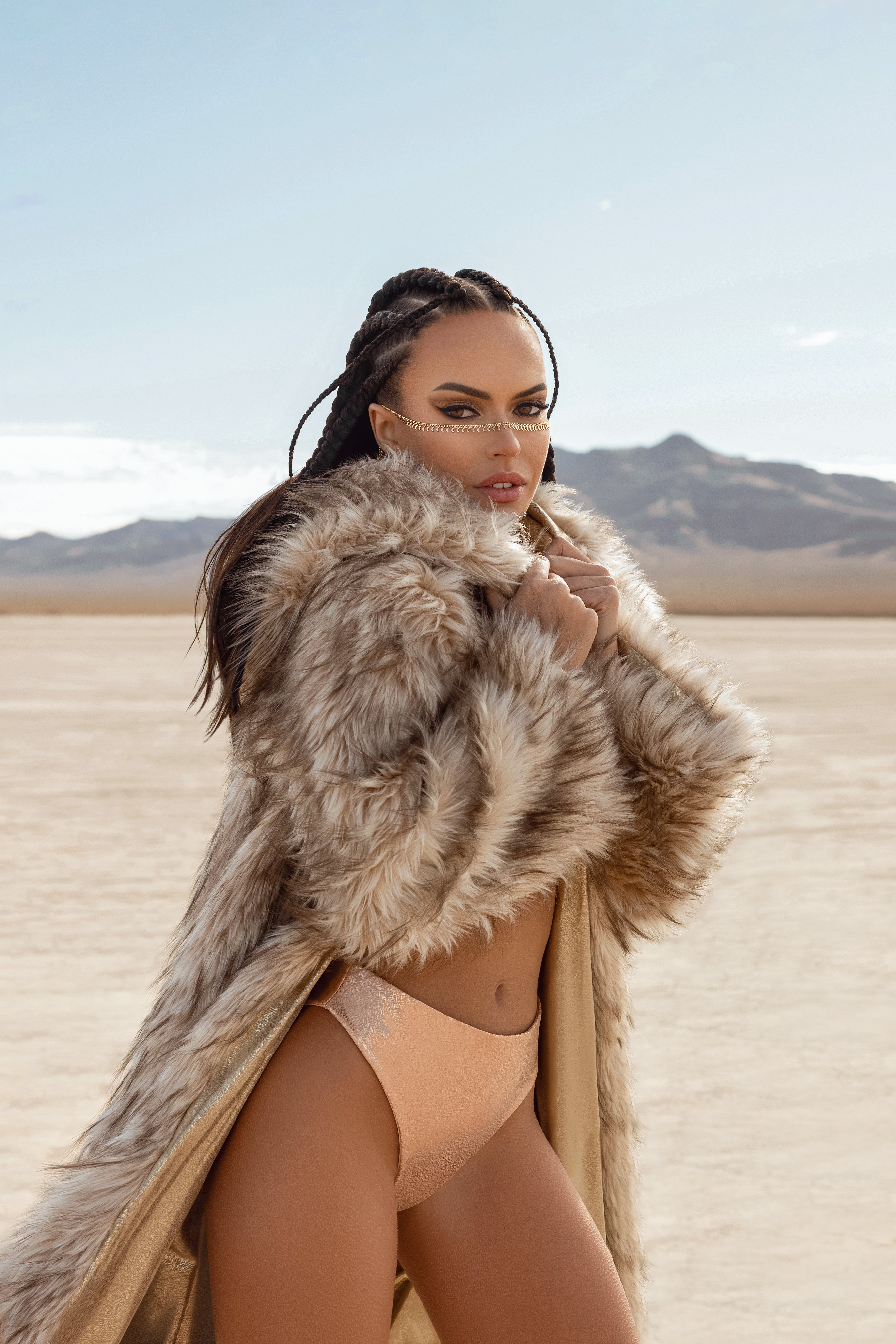 ZenmaLux Faux Fur Coat