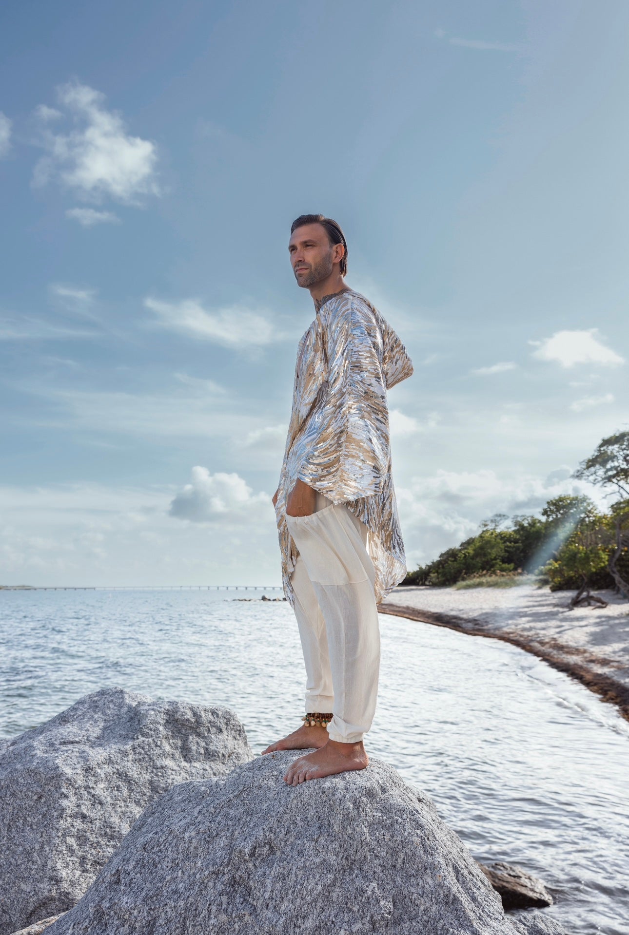 Zenma Men’s Luxe Sequin kimono